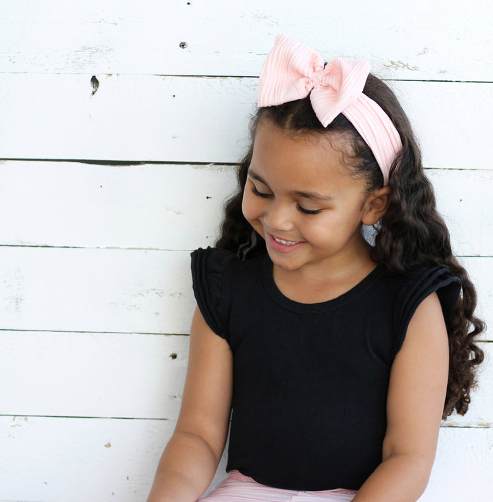 Short Sleeve Flutter - Black