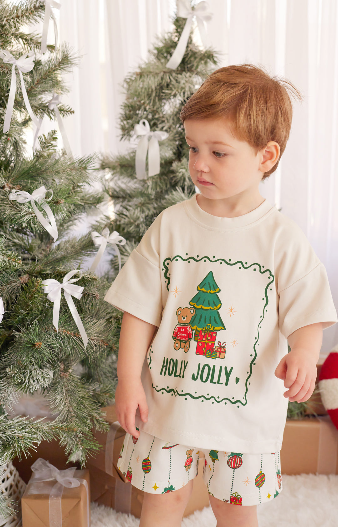 Tshirt - Holly Jolly Vintage Christmas