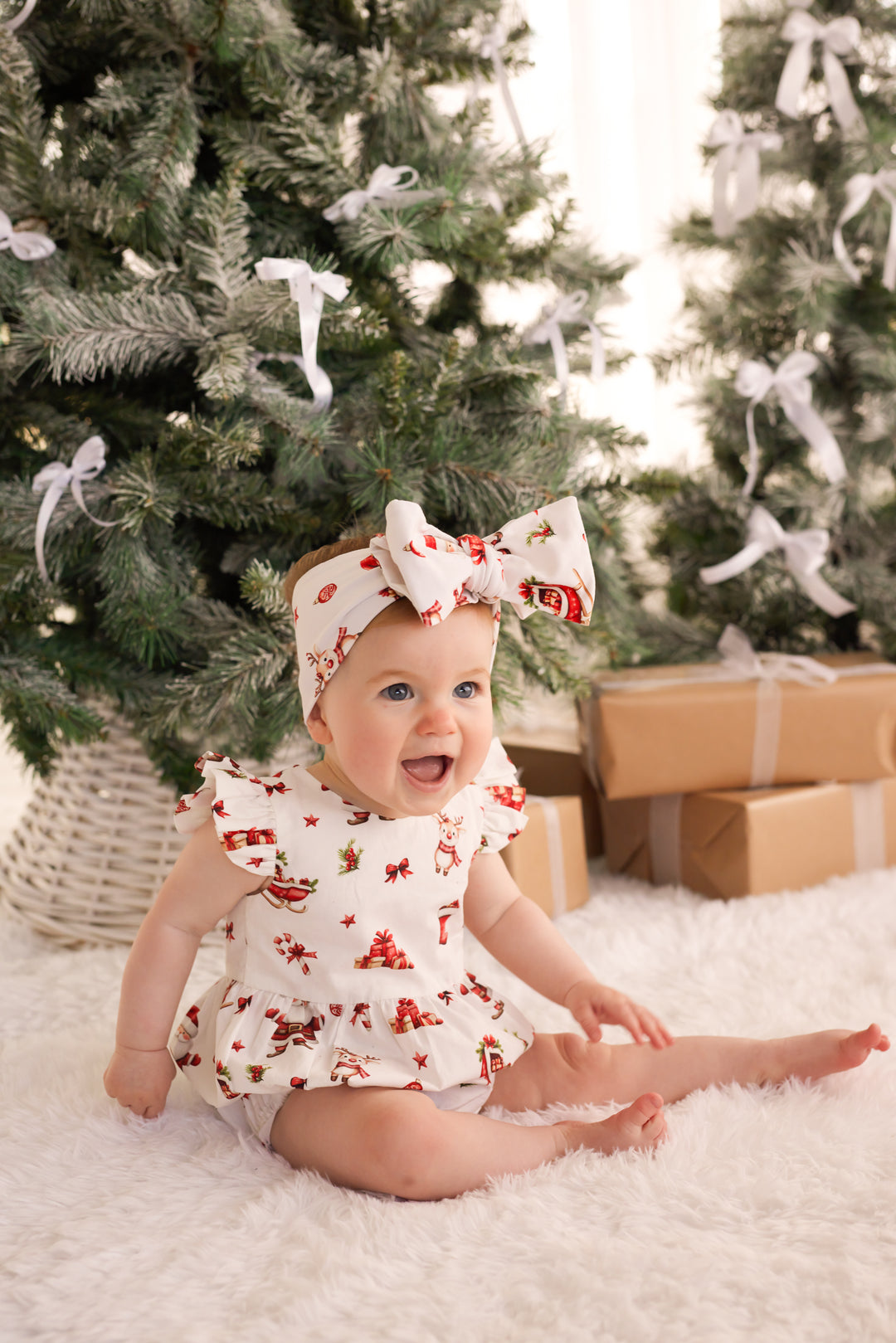 Short Sleeve Zipper Romper - Here Comes Santa Claus