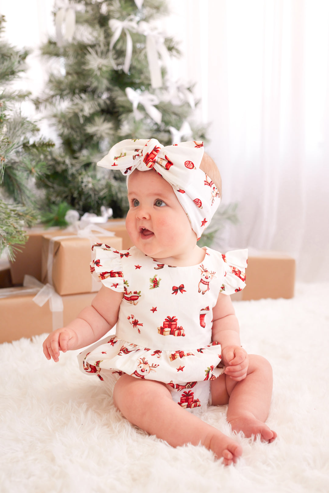 Short Sleeve Zipper Romper - Here Comes Santa Claus