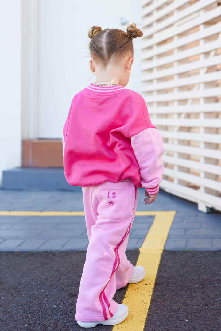 V Neck Logo Jumper - Pink