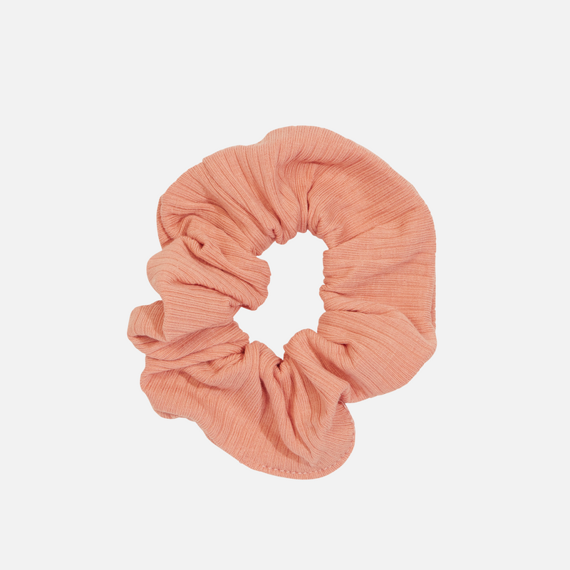Cozy Scrunchie - Peach Parfait