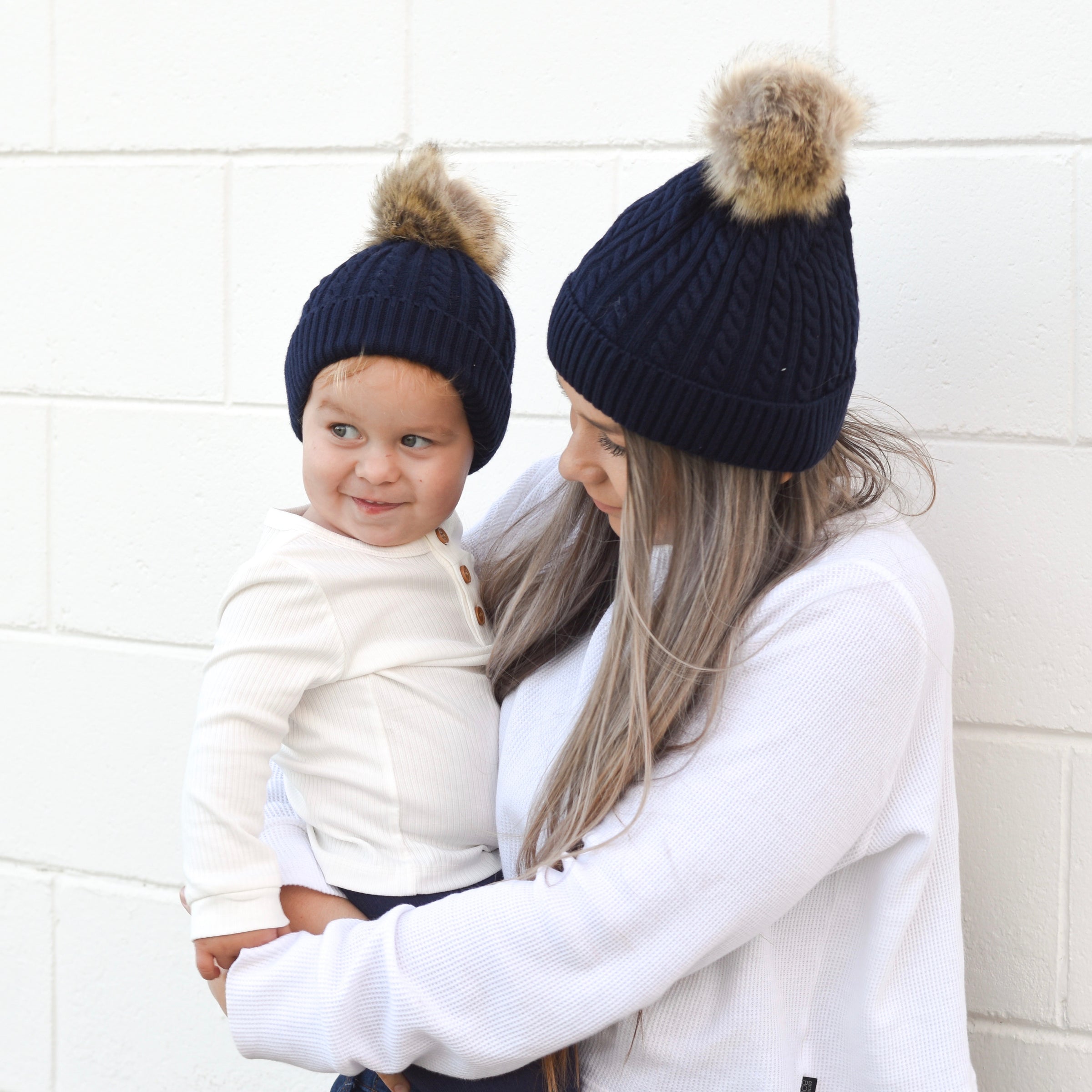 Cable Knit Beanie - Navy